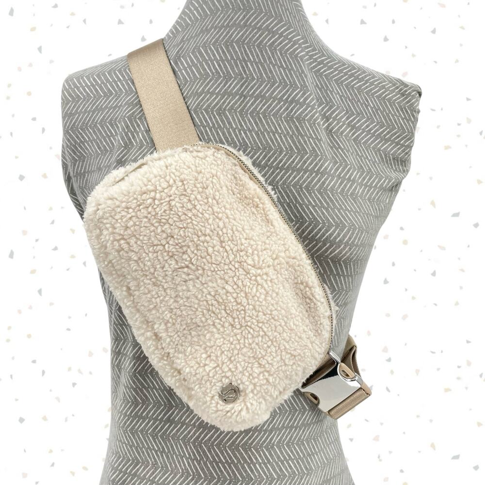 Lululemon Fluffy Fleece Sherpa Belt Bag Cream Fall Neutral Silver Buckle Ivory